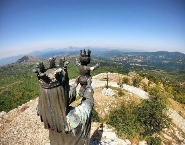 La Madonna del Pollino per la prima volta a Roma da Papa Francesco