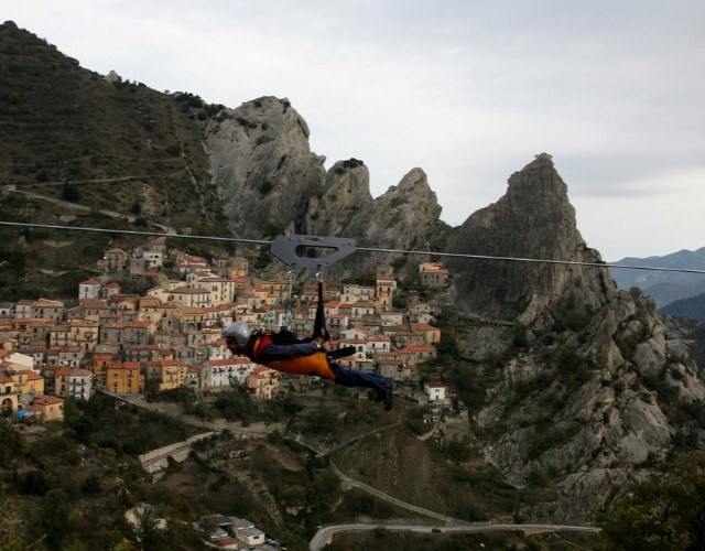 Castelmezzano: boom di presenze per l’avvio della stagione turistica
