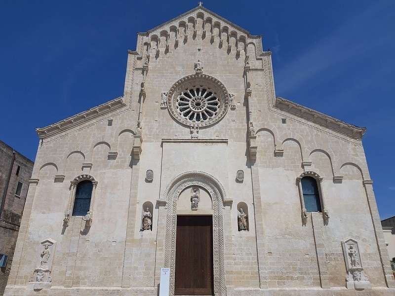 Basilica Pontificia Cattedrale di Maria Santissima della Bruna e Sant'Eustachio