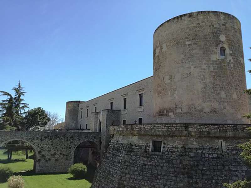 Castello Pirro del Balzo