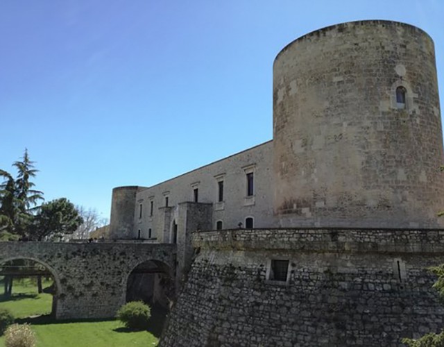 Castello Pirro del Balzo