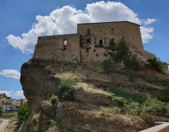 Castello di Laurenzana