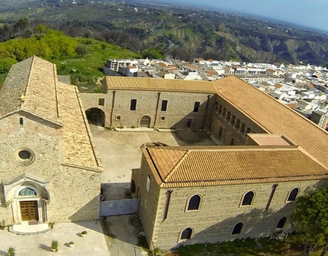 Abbazia-Santuario Santa Maria La Sanità del Casale